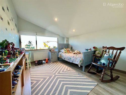Impecable Casa En Venta 4 Dorm En Lo Barnechea