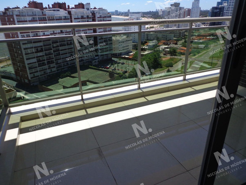 Imagen 3 de 14 de Apartamento En Brava, 2 Dormitorios, Alquiler Y Venta Torre Imperiale - Punta Del Este Brava