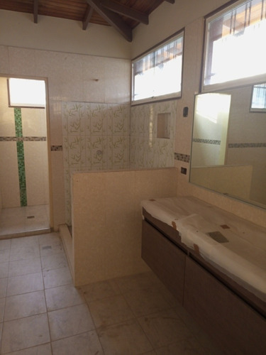 Imagen 10 de 16 de Amplia Y Hermosa Casa De Lujo Con Detalles A Terminar