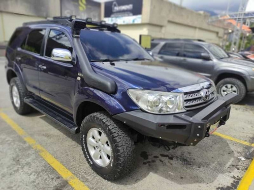 Imagen 3 de 14 de Toyota Fortuner