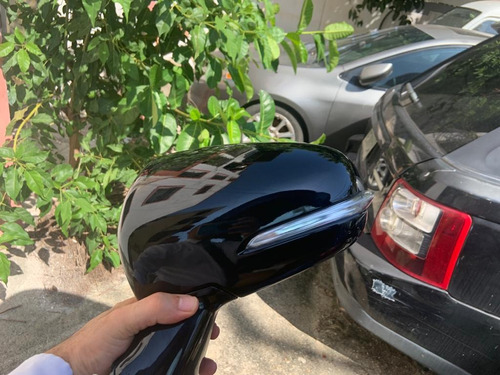 Se Vende  Retrovisor Suzuki S-cross Del Lado Derecho, 