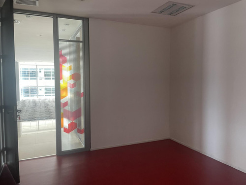 Oficina En Alquiler Con Vista Al Río - Bouchard Plaza