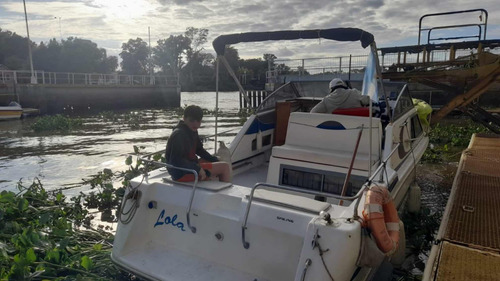 Crucero Intruder 7.20, Motor Mercruiser 4.3 Pata Alpha One.