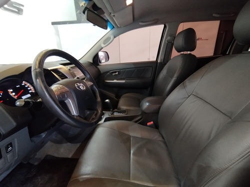 Toyota Hilux SW4 SR 4x2 2.7/ 2.7 Flex 16V Aut.