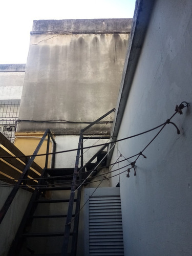 Imagen 10 de 18 de 3 Dormitorios Amplios 2 Balcones Patio Lavadero Y Azotea Exclusiva Apto Frente Soriano Y Paragua Gc3500 Muy Buena Opcion Al Pasos De Rambla Y Del Centro Anda O Cgn Sino Seguros 85 Mts