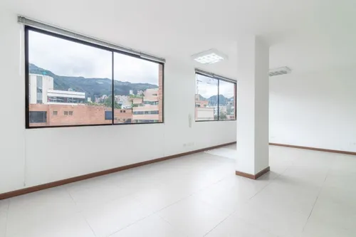 Oficina En Venta En Chicó Norte. Cod V7783