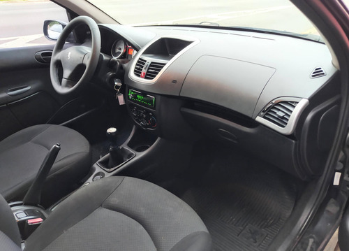 Imagem 8 de 13 de 207 Active 1.4 Flex 8v 5p