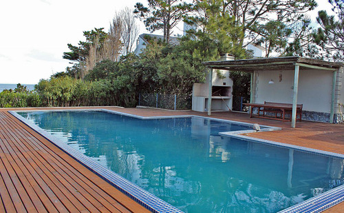 Casa De 8 Dormitorios - Playa Mansa - Punta Del Este