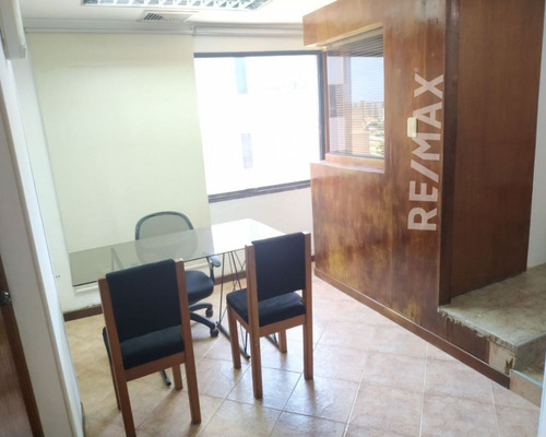 Re/max 2mil Vende Oficina En Centro Empresarial Esparta, Av. Jóvito Villalba, Mun Maneiro, Isla De Margarita, Edo. Nueva Esparta