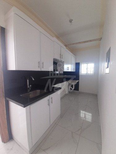 Imagen 24 de 25 de Casa Moderna De 2 Nivelesen Venta Con Terrazas Y Cocina Equipada, Santiago (jpc-221)
