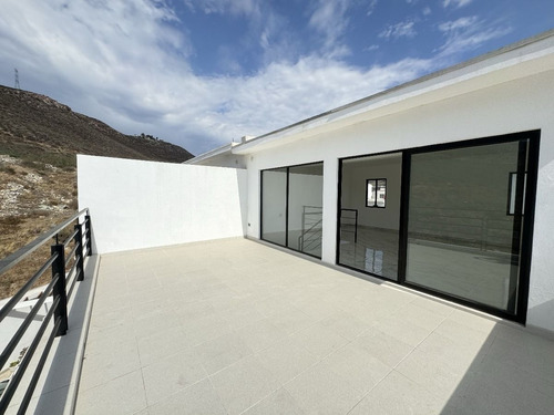 Casa En Venta En Col. Carlos Pacheco 7, Ensenada B.c