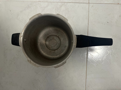 Olla De Presion Ecko Modelo 66109 Usada Plateado