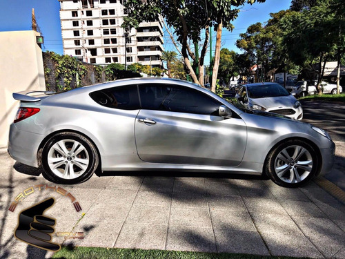 Hyundai Genesis 3.8 V6 310hp Coupe