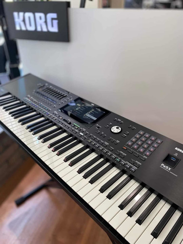 Korg Pa5x Keyboard