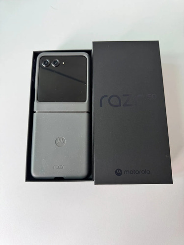 Motorola Razr 50 Gris Dual Sim 12gb + 512gb (Usado)