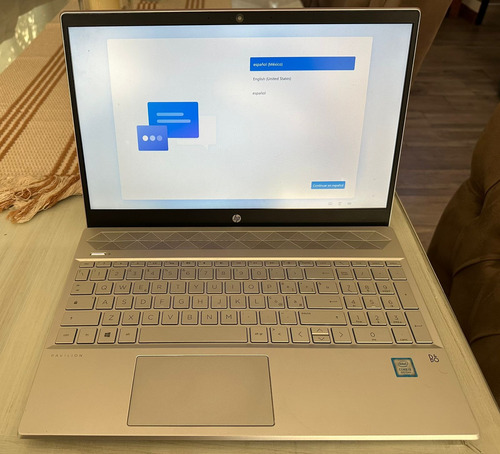 Notebook Hp Pavilion 15-cs0xxx I3 8gb 25 Rosa Claro (Usado)