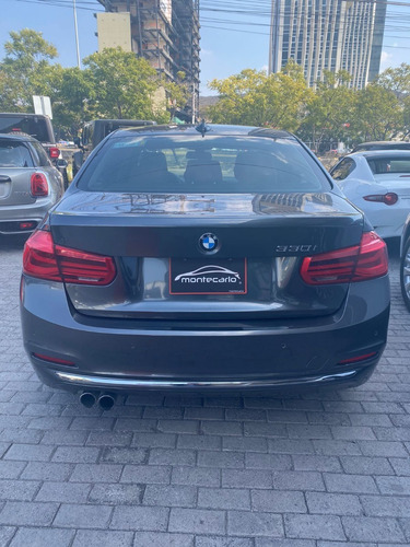 BMW Serie 3 2.0 330ia Luxury Line At
