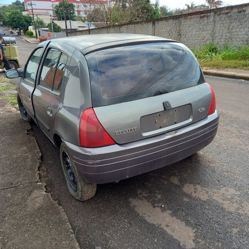 Imagem 3 de 5 de Sucata Renault Clio 2001 Para Vendas De Peças