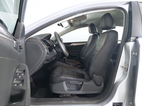 Imagem 10 de 15 de 182317 - Volkswagen Jetta 2016 Com Garantia