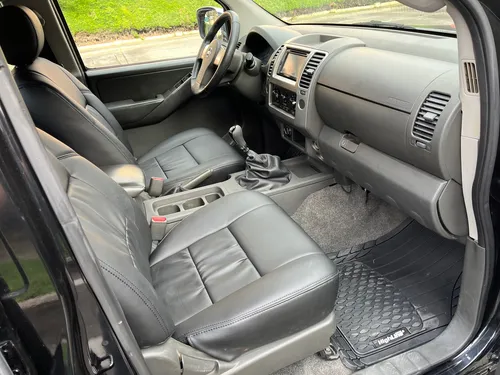 Nissan Navara 2.5 High Lujo