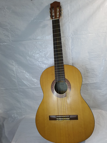 Guitarra Acustica Yamaha C40m Trabajando Correctamente