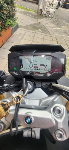 Bmw 310 R Como Nueva. Único Dueño. Maniguetas Ajustables