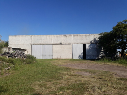 Imagen 5 de 9 de Vendo Importante Nave Industrial En Esquina Corrientes°°°