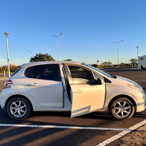Peugeot 208 1.5 Allure
