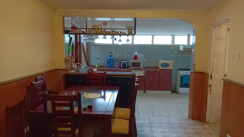Venta Casa Un Piso A Dos Cuadras Del Troncal