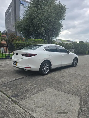 Mazda 3 2.0 Touring MHEV