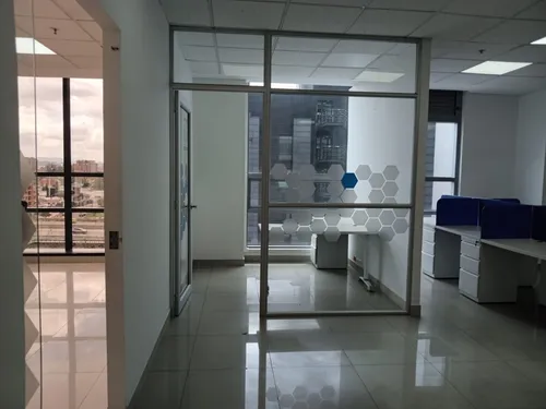 Oficina En Arriendo/venta En Chico Norte Iii. Cod A1105010