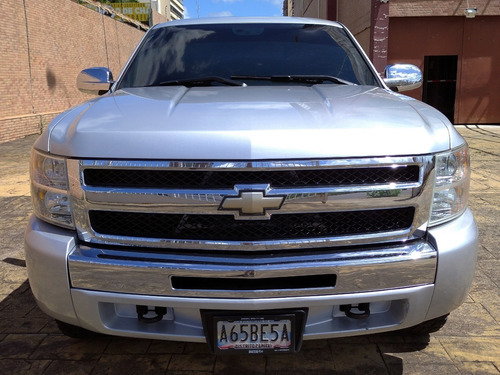 Imagen 2 de 16 de Chevrolet Silverado Ls 4x2 - Automatica