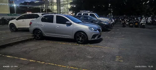 Renault Logan Logan life plus