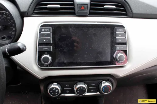 Nissan Versa 1.6 Sense Mt
