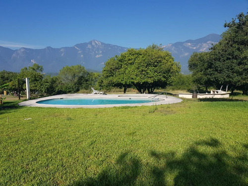 Imagen 1 de 5 de Terreno En Venta En Santiago