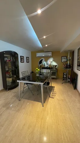 Casa En El Cafetal (5h/7b/4pe)
