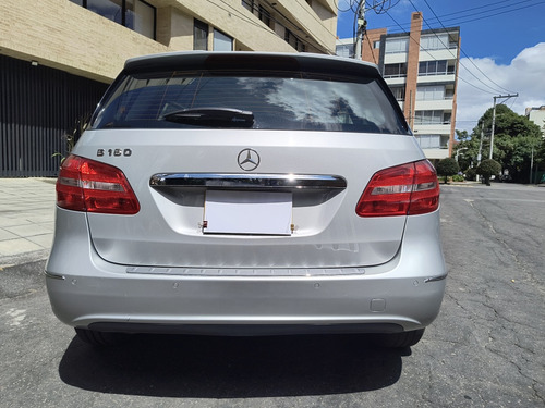 Mercedes Benz B 180
