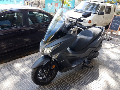 Kymco Xtown 250 Negro Mate
