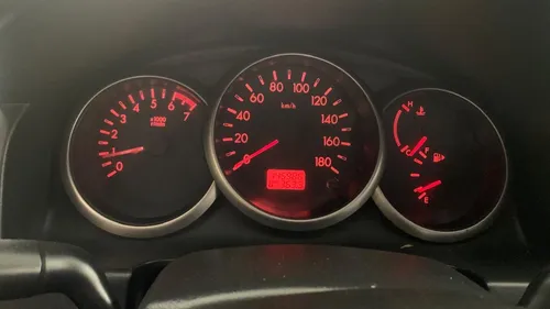 Mazda BT-50 2.2 cabina sencilla estaca 4x2
