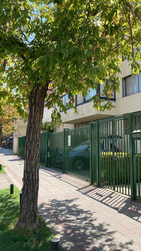 Casa Comercial En Arriendo/ Oficina/ Centro Medico