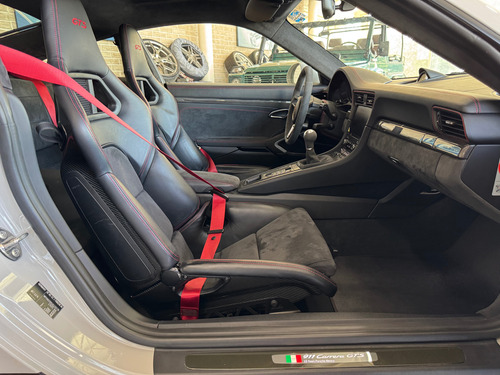 Porsche 911 3.0 Carrera Gts Mt