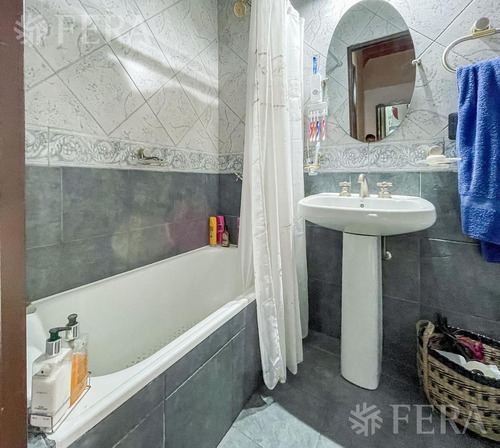 Imagen 22 de 25 de Venta Departamento Tipo Triplex De 4 Ambientes Con Patio Con Parrilla En Sarandí (30746)