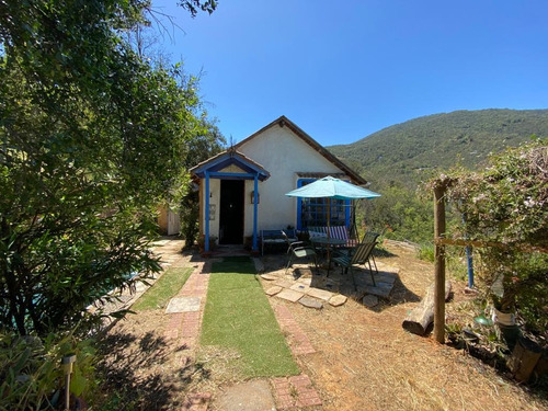 Hermosa Casa Chilena Con Vista Panorámica A 45 Min De Stgo  