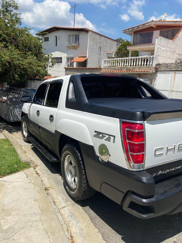 Imagen 10 de 18 de Chevrolet Avalanche