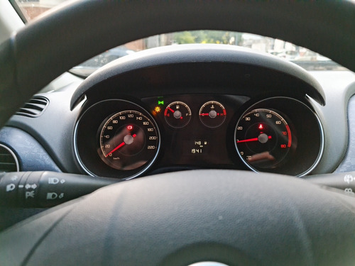 Fiat Punto 1.4 Attractive C/radio Integrada 2013