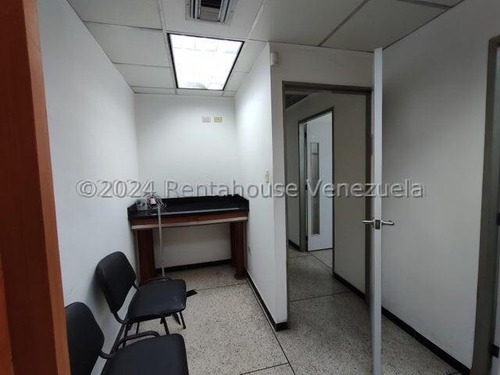 Rentahouse Alquila Clinica Odontologica Equipada En Plena Av.bolivar De Valencia Carabobo Lf25-3310