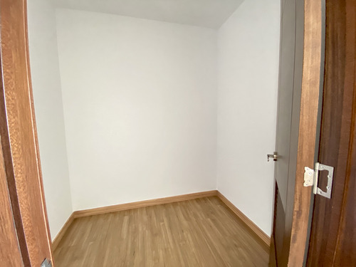 Apartamento En Bella Vista Con Espectacular Vista Al Mar Y Al Parque Mirador Sur En La Exclusiva Av Anacaona