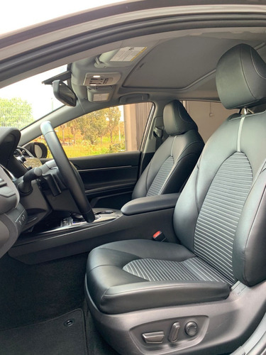 Imagen 12 de 15 de Toyota Camry 2019 Se