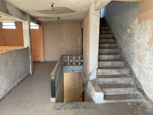 Imagen 6 de 13 de Venta - Oportunidad Local En Zona Comercial