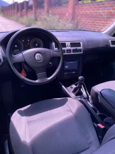 Volkswagen Jetta V 2.0 Wolfsburg